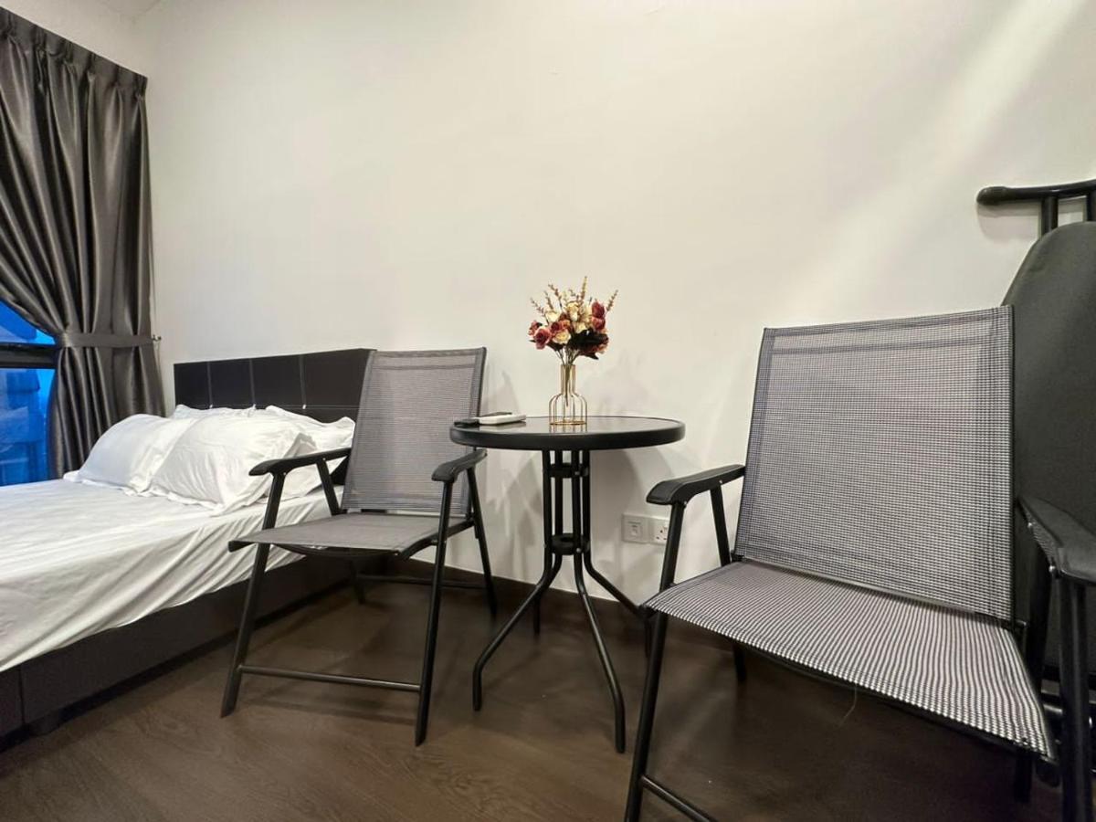 Sks Pavillion Minimalistic And Cozy Apartment